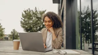 How Experienced Professionals Should Apply for Remote Roles in 2026